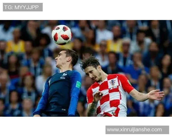 西梅足球明星的辉煌历程与他们背后的故事揭秘